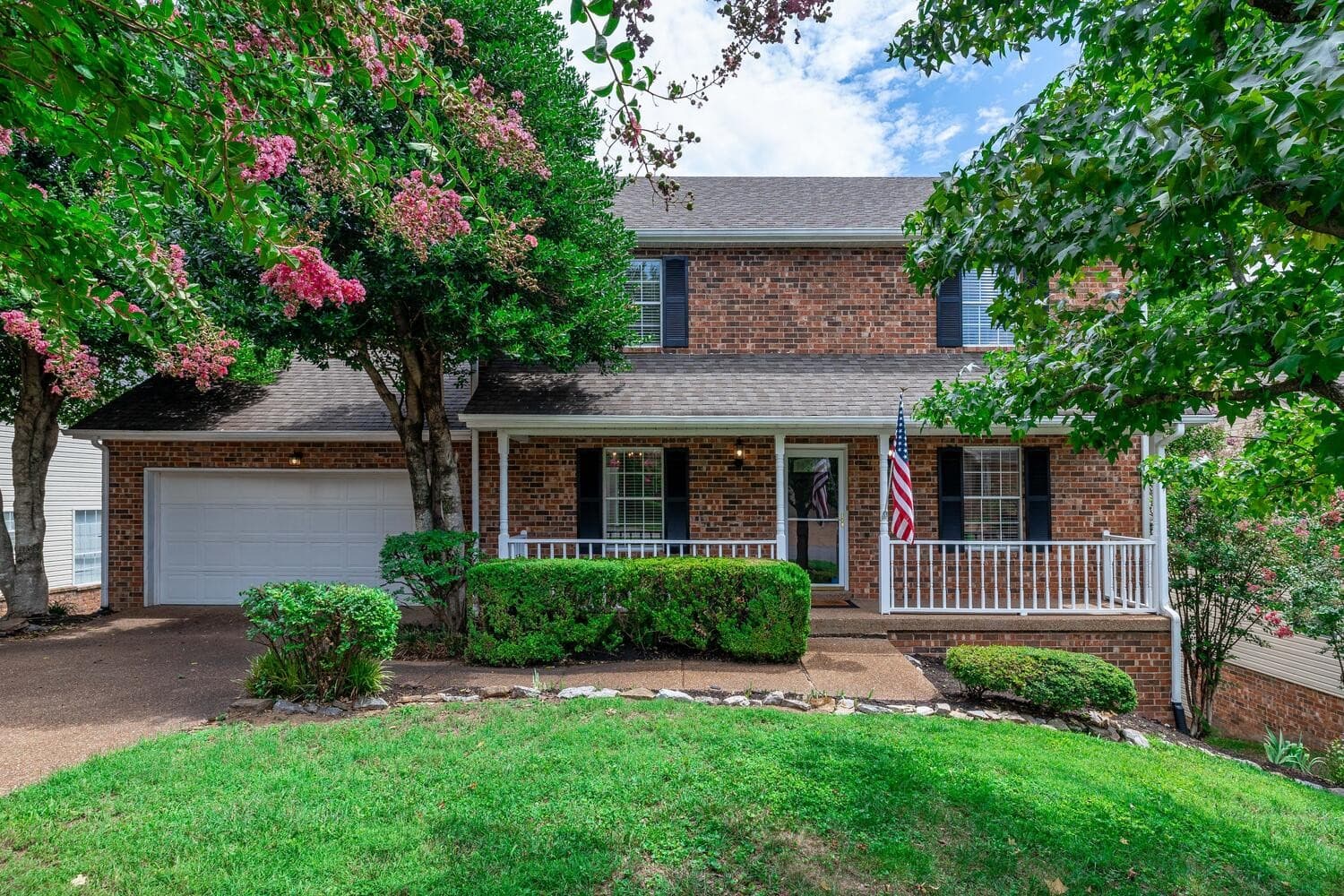 Main property photo